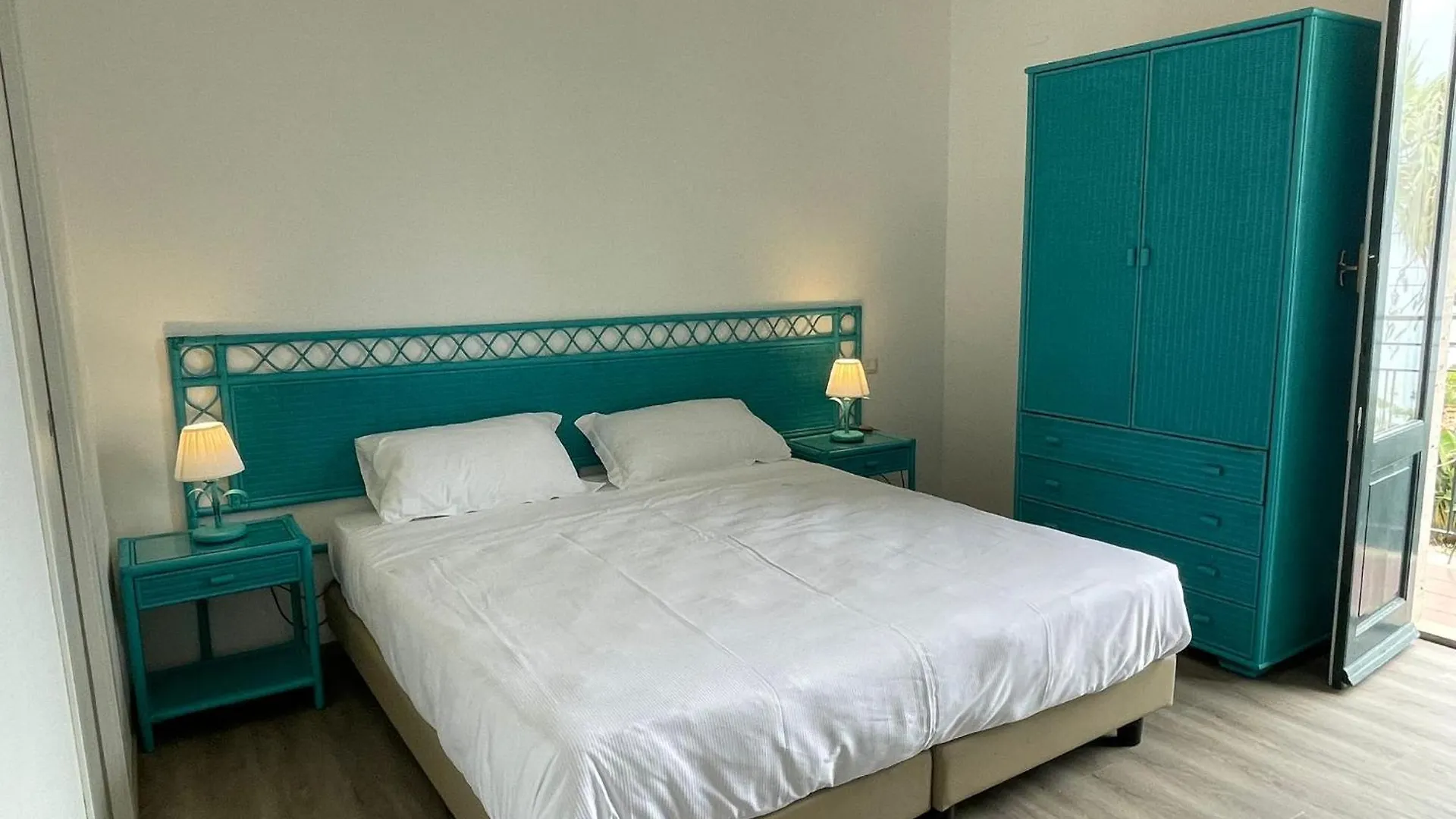 Hotel Baia Delle Sirene تاورمينا